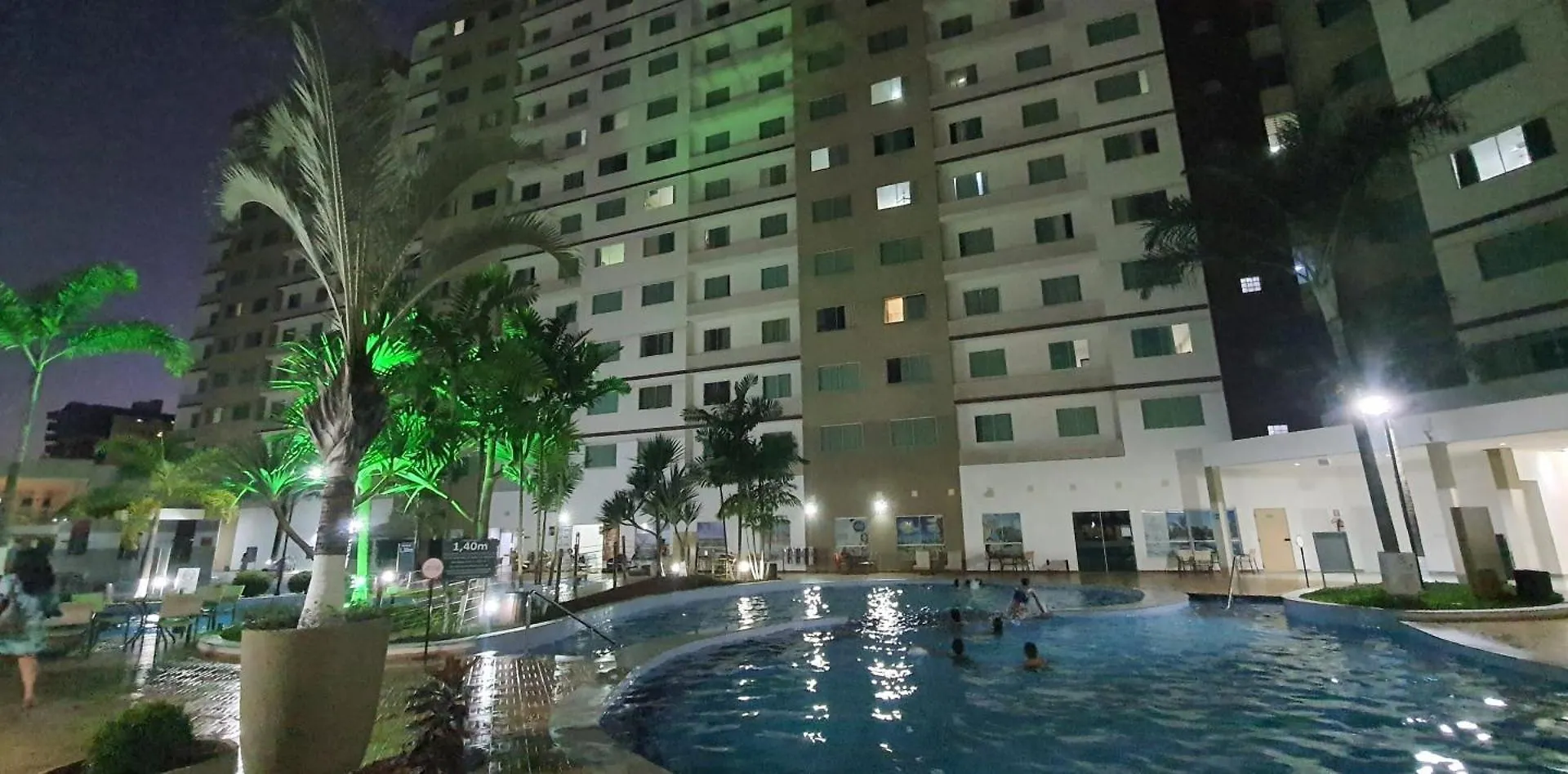 Riviera Park Hotel - Park Aquatico E Piscinas 24 Horas Caldas Novas