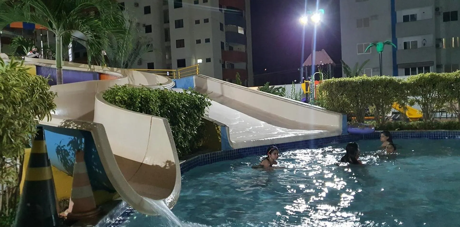 Riviera Park Hotel - Park Aquatico E Piscinas 24 Horas Caldas Novas Brasil