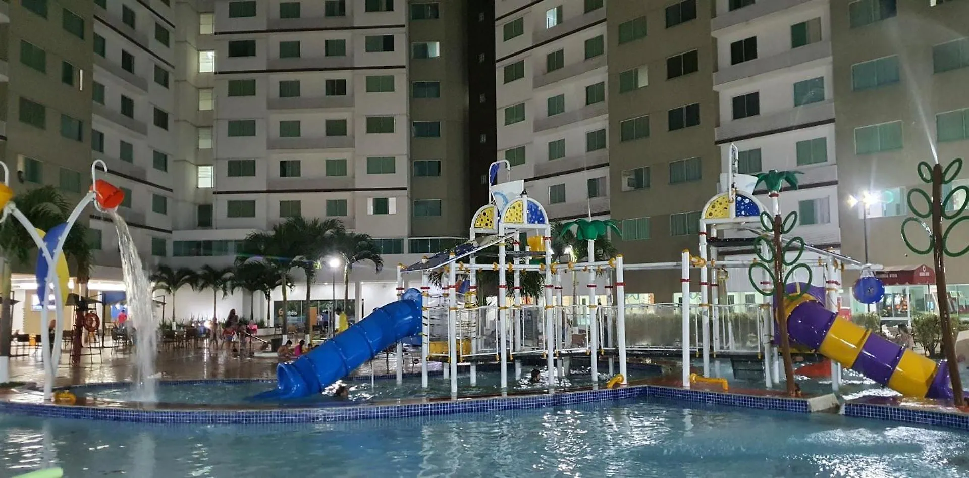 Riviera Park Hotel - Park Aquatico E Piscinas 24 Horas Caldas Novas