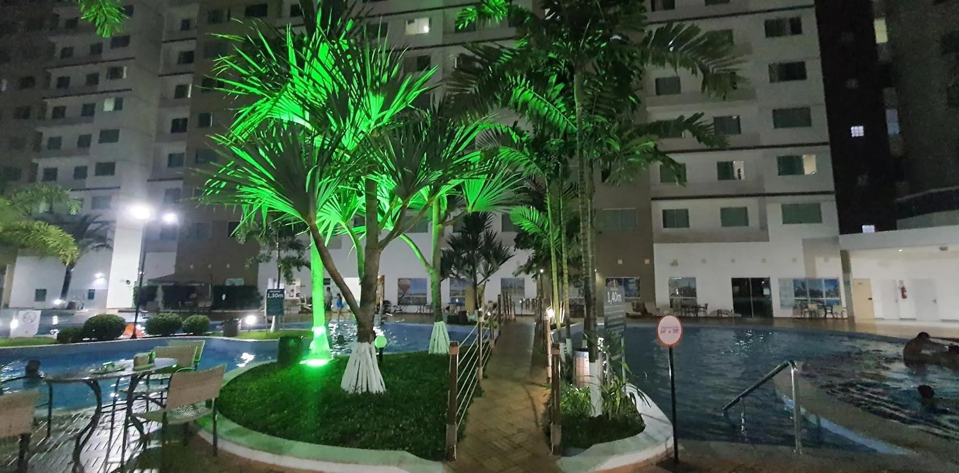 Riviera Park Hotel - Park Aquatico E Piscinas 24 Horas Caldas Novas